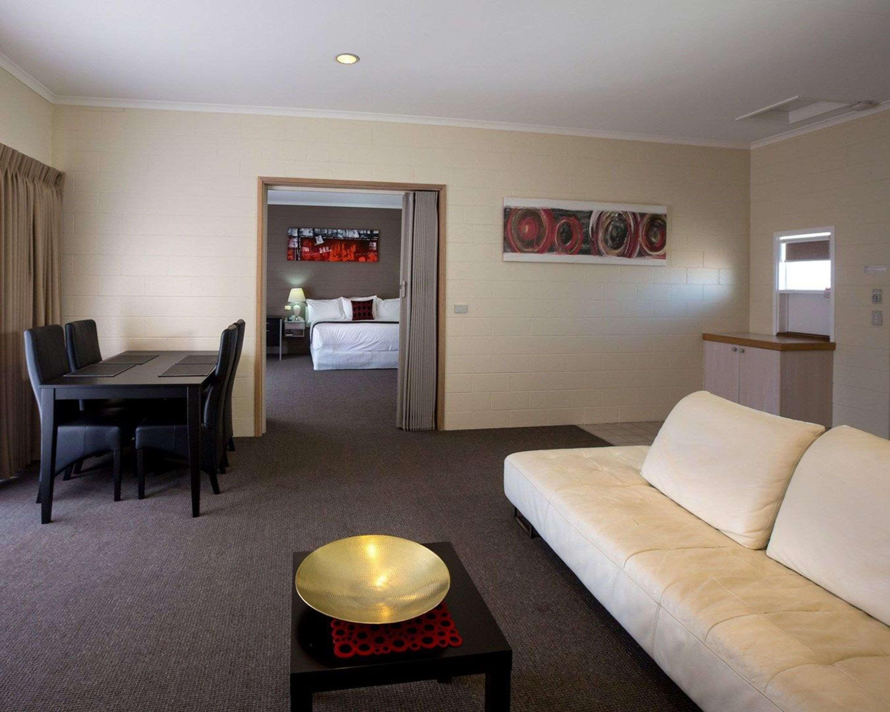 Comfort Inn & Suites King Avenue Sale Ngoại thất bức ảnh