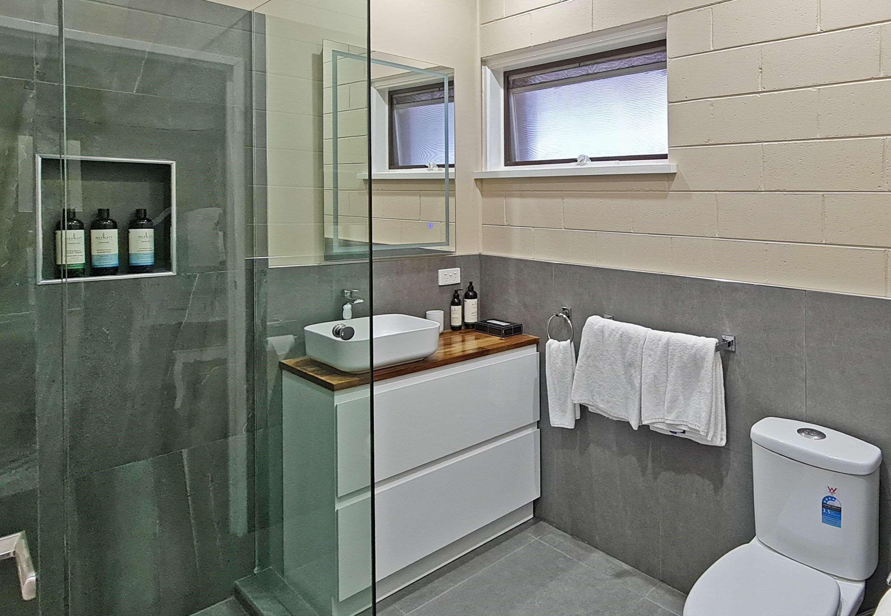 Comfort Inn & Suites King Avenue Sale Ngoại thất bức ảnh