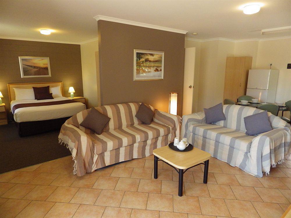 Comfort Inn & Suites King Avenue Sale Ngoại thất bức ảnh